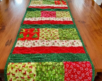 Quilted Christmas Table Runner, Patchwork Holiday Table Decor, Festive Quilted Tabletop Accent, Handmade Christmas Runner