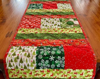 Quilted Christmas Table Runner, Patchwork Holiday Table Decor, Festive Quilted Tabletop Accent, Handmade Christmas Runner