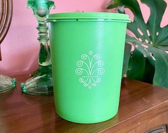 Tupperware - Vintage Servalier Canister, Avocado Green