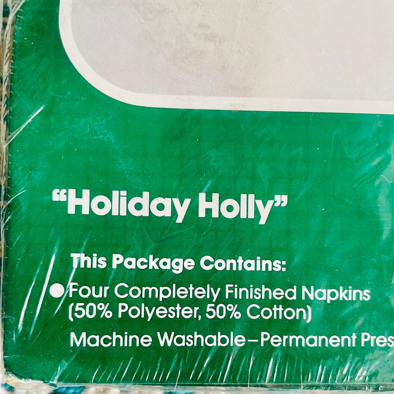 Napkins Vintage Bucilla Holiday Holly Set of 4 Holiday Napkins image 6