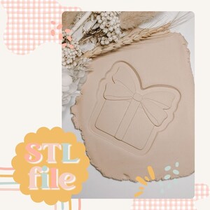 Present with Bow - Cookie stamp and cutter STL file