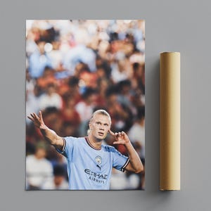 Erling Haaland Poster, Minimalist Poster, Sports Poster, Wall Art, Wall Decor, Premium Matte Vertical Posters, 4K Quality