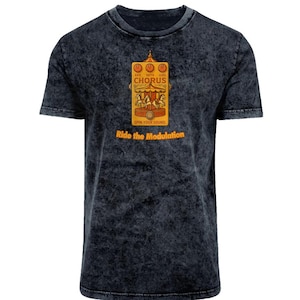 Modulation Carousel Chorus Pedal Acid Wash T-Shirt – Vintage Amusement Park Guitar Graphic for Mod Lovers