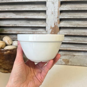 Small vintage ironstone pudding bowl