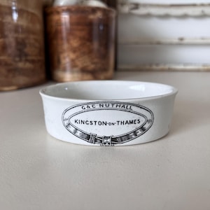 誕生日プレゼント White Victorian Antique Rare Ironstone Meat Potted or Paste アンティーク雑貨