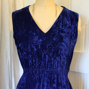 Vintage 1960s-1970s Navy Blue Crushed Velvet Dress with Jacket Suit Evening or Day Wear! Excellent Condition! Size Small-Med