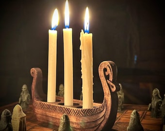 Portacandele vichingo in legno intagliato a mano – Arredamento nordico per la casa