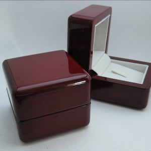 Real Wood Premium Jewelry Box - Cushioned with velvet - Multipurpose Packaging for rings and earrings and pendants