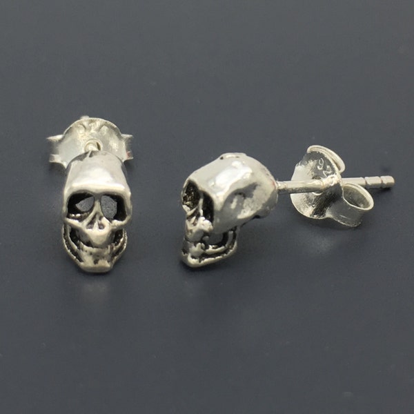 Pendientes maléficos de tachuelas de calavera, pendientes de tachuelas de hombre, pendientes de cartílago, calavera diminuta, pendientes de tachuelas de plata de ley, regalo para él, 467