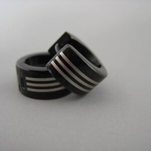 Quality TT Black Stripe Stainless Steel Hoop Earrings (EH11)NEW
