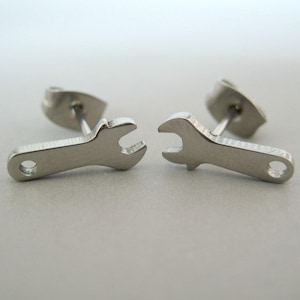 Men&#39;s Silver Stud Earrings - Wrench - Stainless Steel (no.415)