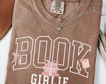Book Lover Shirt Comfort Colors®, Reading Shirt, Gift for Reader, Librarian Gift, Book Shirt, Just one more chapter Shirt, Funny Reading Tee