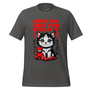 本気で愛してるシャツ - おもしろ可愛い猫Tシャツ - 猫好きのためのしがみつく子猫のグラフィックTシャツ