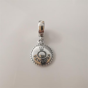 Pandora&#39;s 925 silver classic LOGO pendant