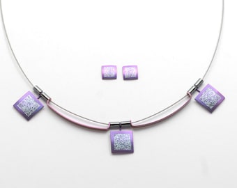 Titanium jewellery set. Allergy free! Available in 5 colours. Earstuds & necklace