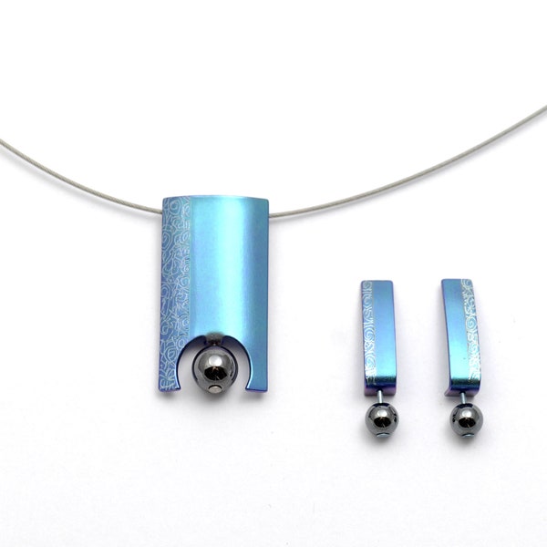 Titanium jewellery set. allergy free! Necklace and ear studs