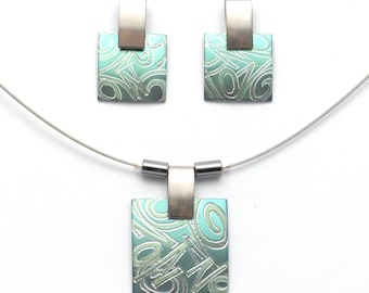 Titan Schmuck-Set. Absolut kein Risiko auf Allergien Handgefertigte Schmuckstücke. Lieferbar in verschiedenen Farben