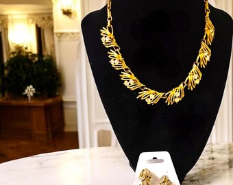 Coro Vintage strasshalsband och örhängen: Smyckeset med guldfärgade färger från 1950-talet