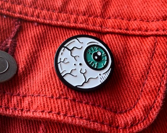 EYEBALL Enamel Pin, Spooky Gothic Badge, Alternative Accessory (25mm)
