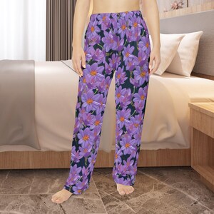 Women&#39;s Floral Pajama Pants