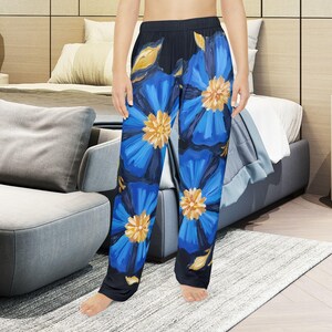 Women&#39;s Floral Pajama Pants