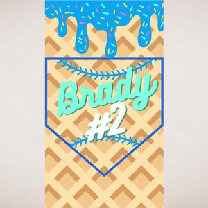 Bearbeitbarer blauer Baseball Taschenanhänger mit Checkliste | Eis am Stiel Design | Druckbare Spieler Name & Nummer Tag