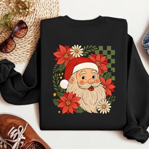 Christmas Sweatshirt Cute Santa Claus Festive Crewneck Holiday Graphic Sweater Retro Santa Shirt Cozy Xmas Pullover Winter Gift