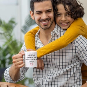 Divertente tazza da caffè per patrigno – Tazza in ceramica senza BPA e piombo – Regalo spiritoso per la festa del papà – Idea regalo per papà immagine 8