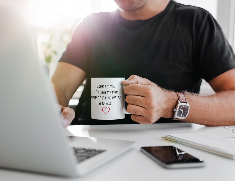 Divertente tazza da caffè per patrigno – Tazza in ceramica senza BPA e piombo – Regalo spiritoso per la festa del papà – Idea regalo per papà immagine 7