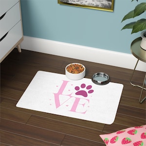 Pet Food Mat: &#39;Love&#39; Design, Anti-Slip Dog & Cat Feeding Mat