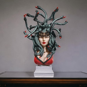 3D Printed Medusa Bust: Motorized Moving Serpent Hair Sculpture