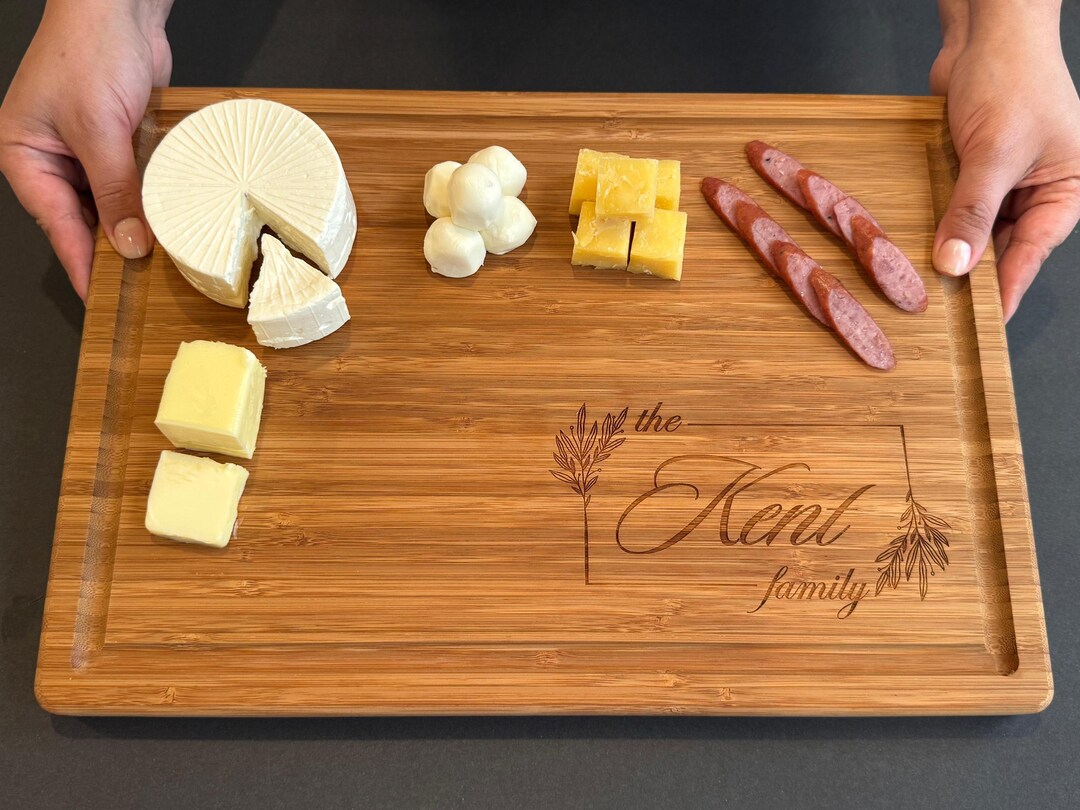 Personalized Acacia Wood Cutting Board, Engraved Gift - Etsy
