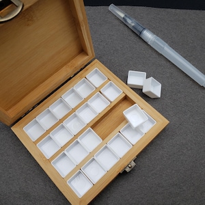 24-Grid Solid Watercolor Paint Box / Bamboo Paint Box / Portable Wooden Box / Gift for Artists / Storage box