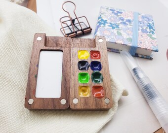 Palette d'aquarelle en bois portable avec peintures Sennelier