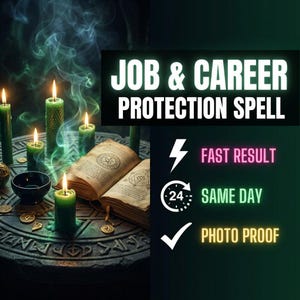Könnte beinhalten: Ein mystisches Bild mit grünen Kerzen, einem offenen Buch und Goldmünzen. Der Text lautet "JOB & CAREER PROTECTION SPELL" mit zusätzlichem Text, der "FAST RESULT", "SAME DAY" und "PHOTO PROOF" anzeigt.