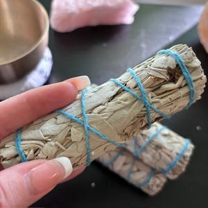 White Sage Smudge Sticks | Wild Harvested & Ethically Sourced | Cleansing, Smudging, Meditation, Energy Clearing, Protection, Ritual, Herbs