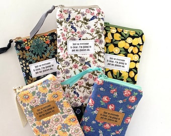 Floral Glasses Case, Vintage Botanical Fabric, Padded Eyeglass Holder, Zipper Pouch
