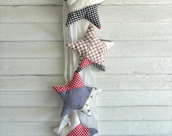 Quilted Stuffed Stars, Farmhouse Decor, Patriotic Holiday Hanger