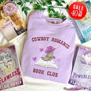 Cowboy Romanze besticktes Sweatshirt - Chestnut Springs Buch Merch, gemütliches Geschenk für Leser