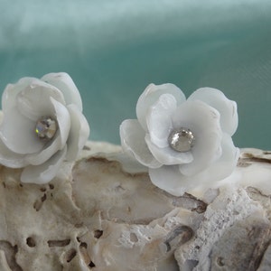 CUSTOM Seashell Flower Post Earrings handcrafted with Vintage 1920's shells Limited Availability image 2