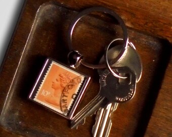 Light Orange Machin Keyring - upcycled British definitive stamp from 1976