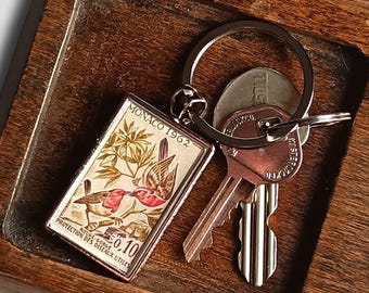 European Robin Couple Keyring - vintage 1962 postage stamp from Monaco