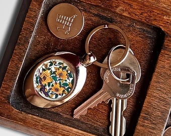 Pendants & Trolley Coins