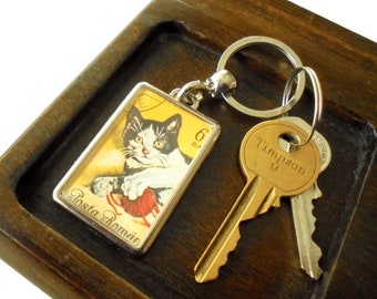 Retro Cat Keyring, kitten with ball of wool - real Romania stamp 1965