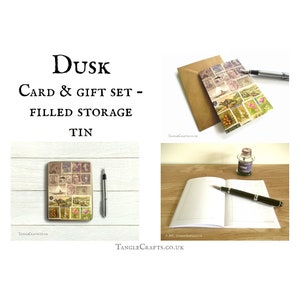 Dusk Landscape - Coffret cadeau en étain | Boîte de rangement pour collages de timbres-poste avec carnet, carte, stylo et plus | Cadeau philatélie décoratif FR