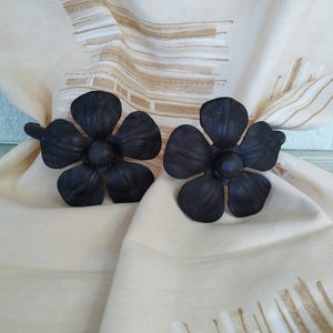 Set of 2 Wrought Iron Curtain Tie Back, Hand Forged Curtain Hook, Handmade Iron Curtain Hooks, Metal Curtain Hold Back, Flower Curtain Hook