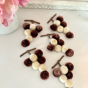 Vintage Grape Trim,. Vintag Trims, Raffia Trim, Vintage Fruit trim