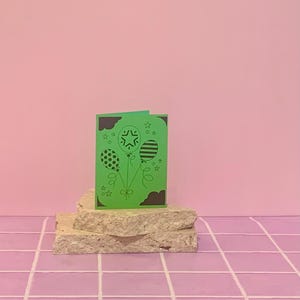 Card. 3 X Balloons. Green & Black. Blank