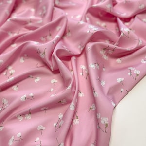 Chic Italian Viscose: sophisticated floral design Fabric for Fashionable Dresses and DIY Sewing, By the Meter, Design from Italy