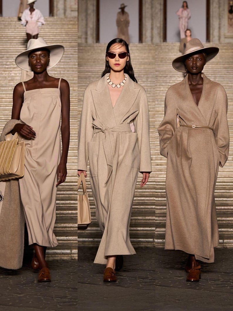 Discover a high-quality Cashmere in Pearl color. This Fabric is ideal for coats and jackets. Cashmere is a luxurious fabric, made with cashmere and wool fibers, extremely soft and comfortable to wear. This fabric gives the things made from this fabric a luxurious look and superb calm.  
Features:
✔️The Zibelino fabric